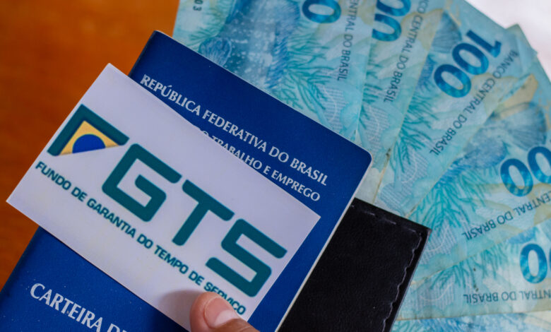 Dinheiro a Receber do FGTS: Trabalhadores Receberão PIX da Caixa nos Próximos Meses