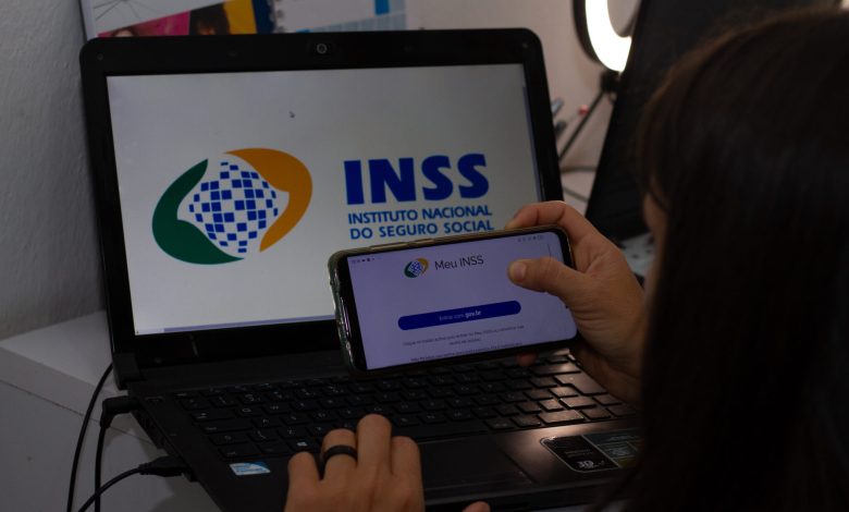 Guia do INSS: Aprenda a Consultar seu CNIS para Evitar Erros na Aposentadoria